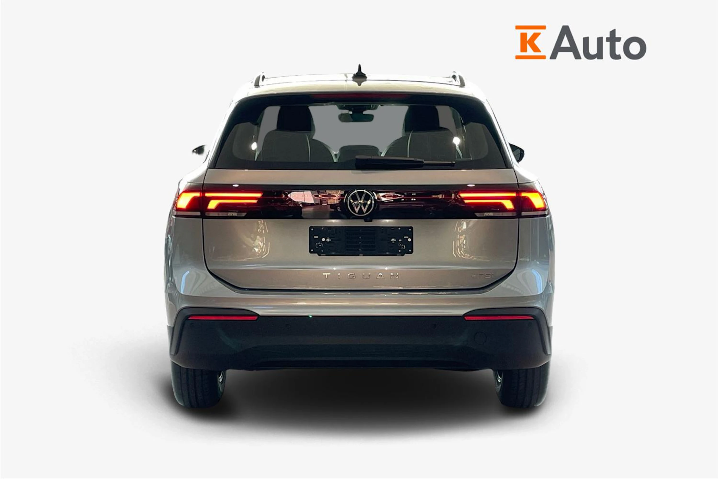 harmaa Volkswagen Tiguan 2026 kuva 3.