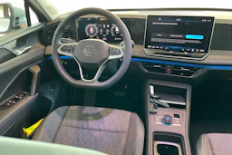 harmaa Volkswagen Tiguan 2026 kuva 7.