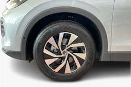 harmaa Volkswagen Tiguan 2026 kuva 9.