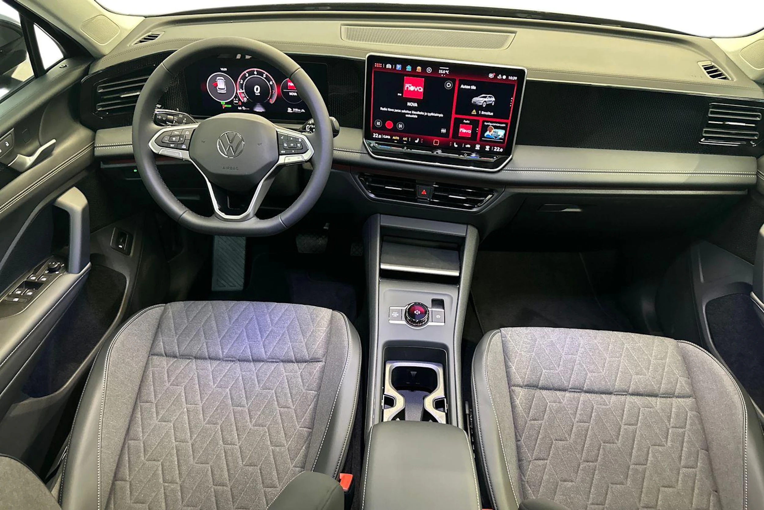 met. musta Volkswagen Tiguan 2026 kuva 7.