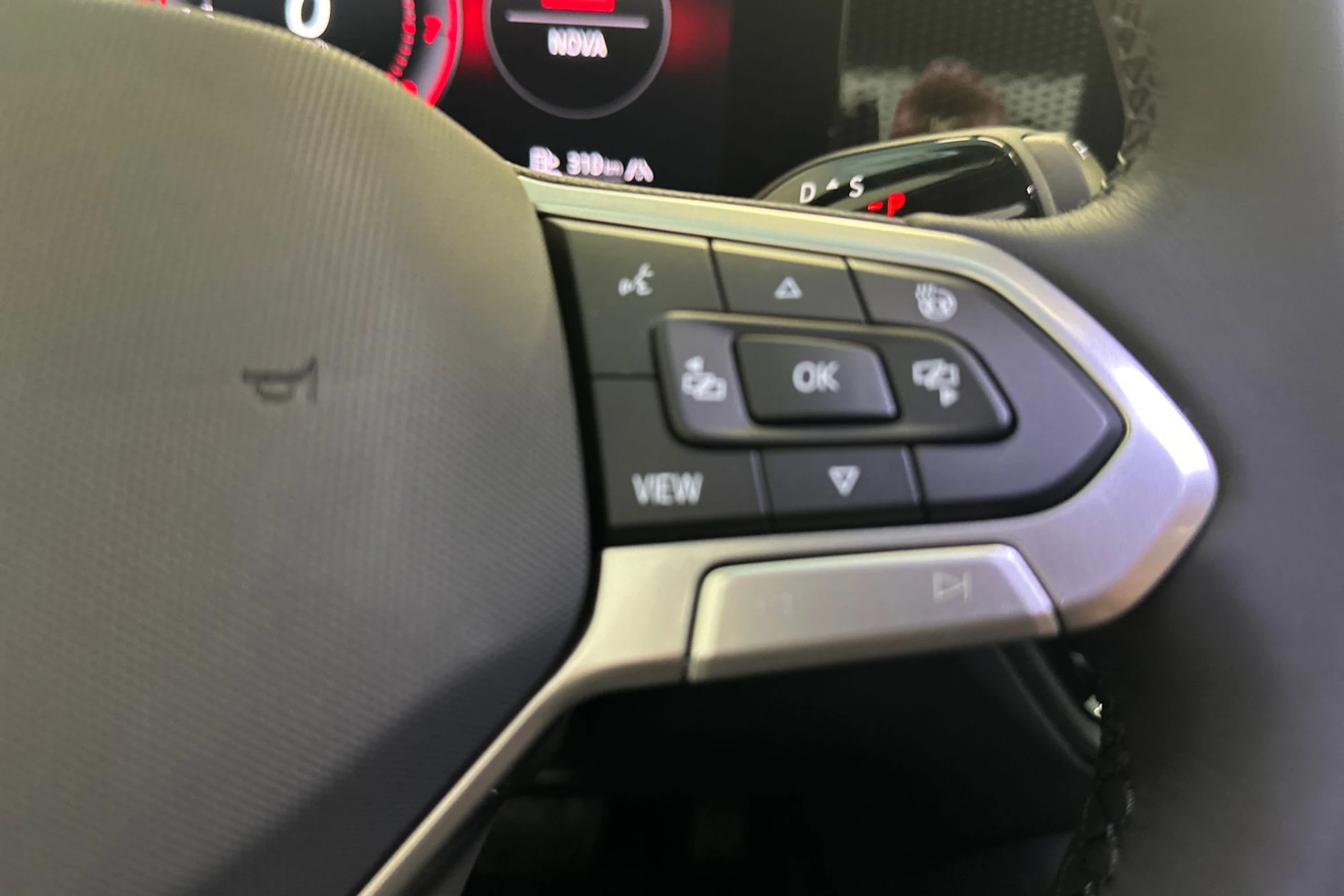 met. musta Volkswagen Tiguan 2026 kuva 12.
