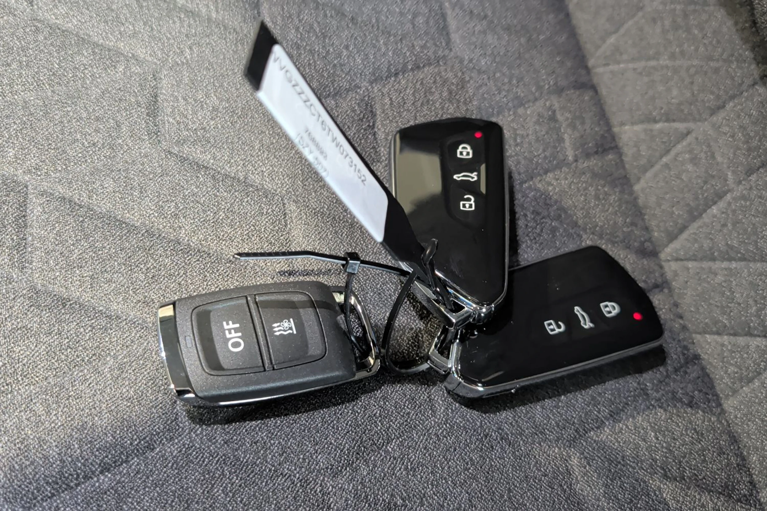 sininen Volkswagen Tiguan 2026 kuva 30.