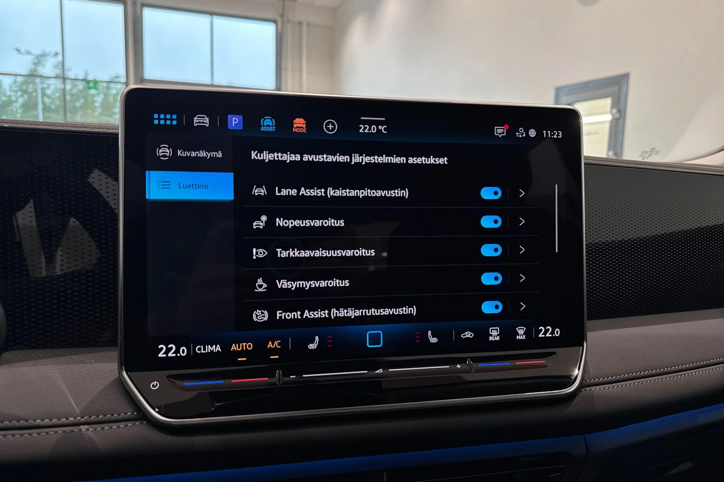 met. musta Volkswagen Tiguan 2026 kuva 23.