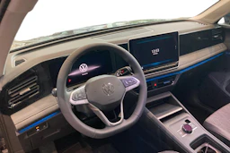harmaa Volkswagen Tiguan 2026 kuva 6.