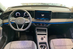 harmaa Volkswagen Tiguan 2026 kuva 7.