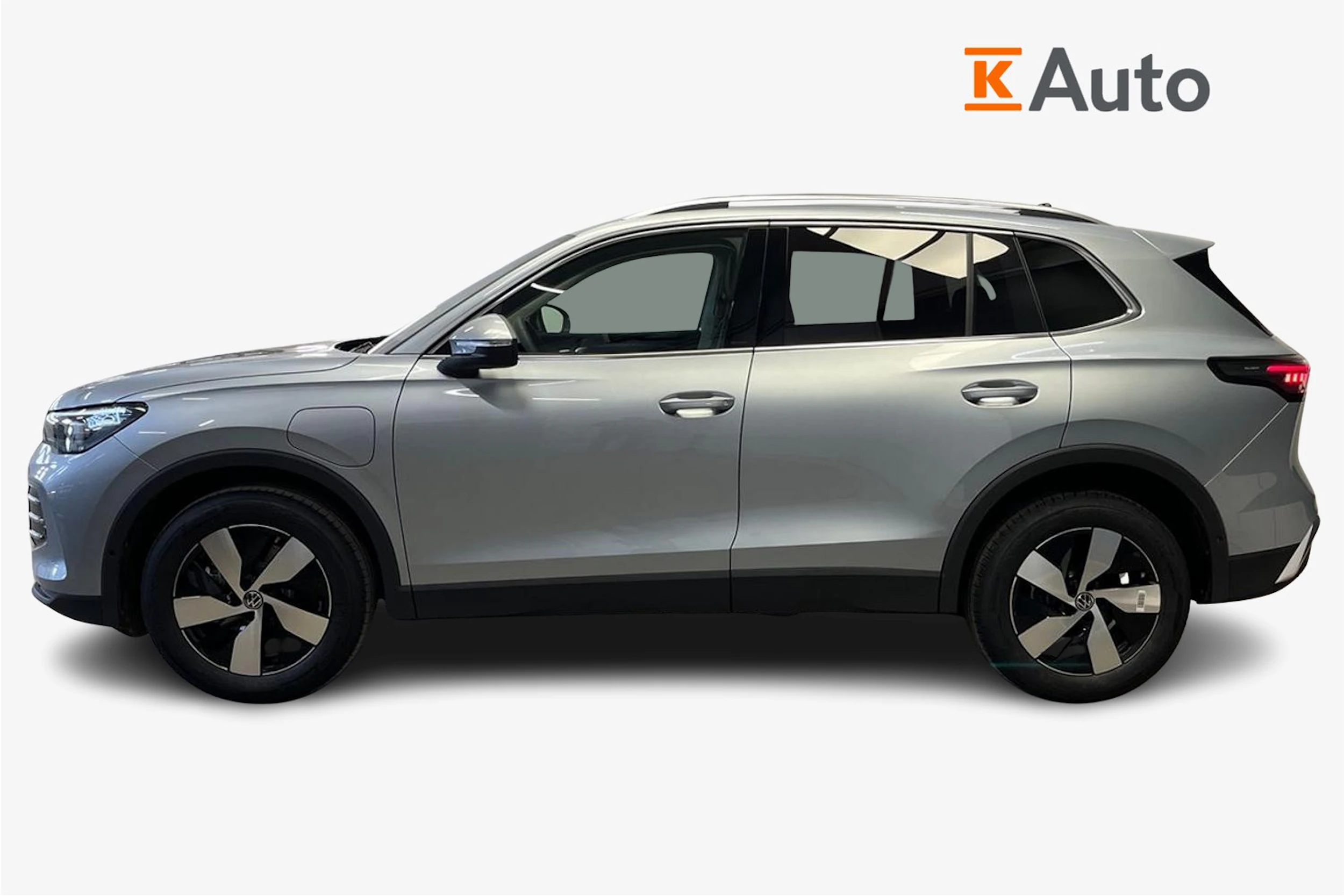 harmaa Volkswagen Tiguan 2026 kuva 5.