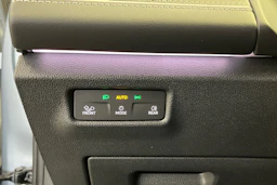 harmaa Volkswagen Tiguan 2026 kuva 12.