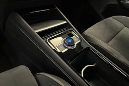 harmaa Volkswagen Tiguan 2026 kuva 13.