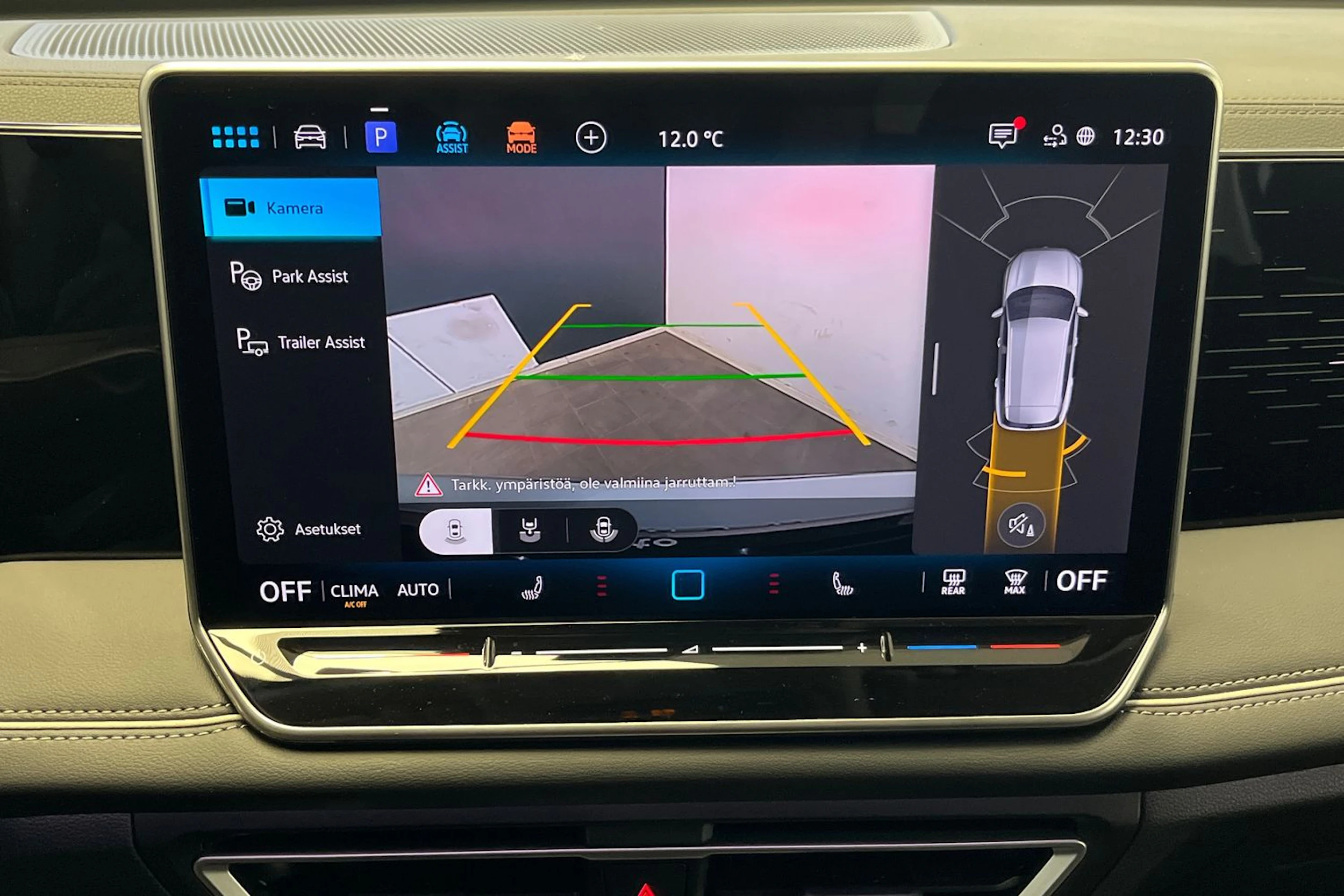 harmaa Volkswagen Tiguan 2026 kuva 14.