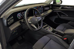 harmaa Volkswagen Tiguan 2026 kuva 6.