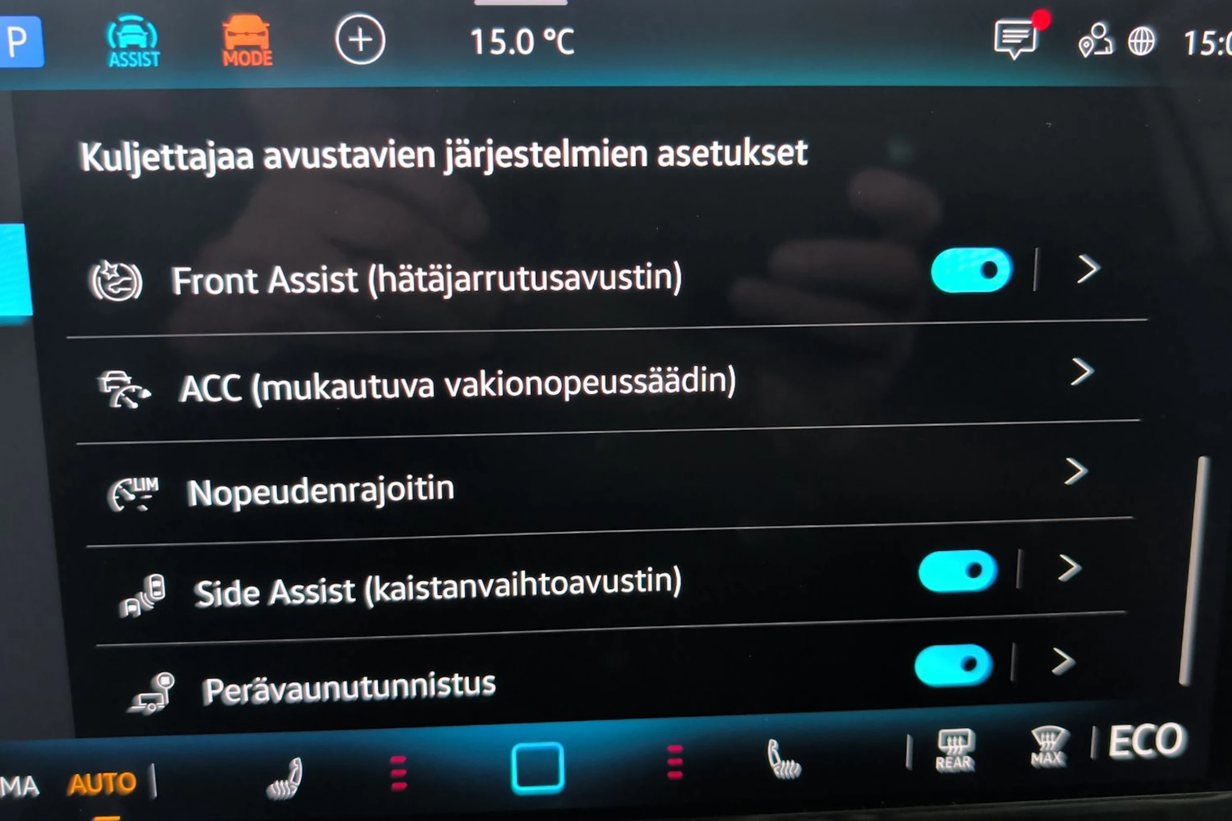 harmaa Volkswagen Tiguan 2026 kuva 14.