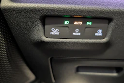 harmaa Volkswagen Tiguan 2026 kuva 24.