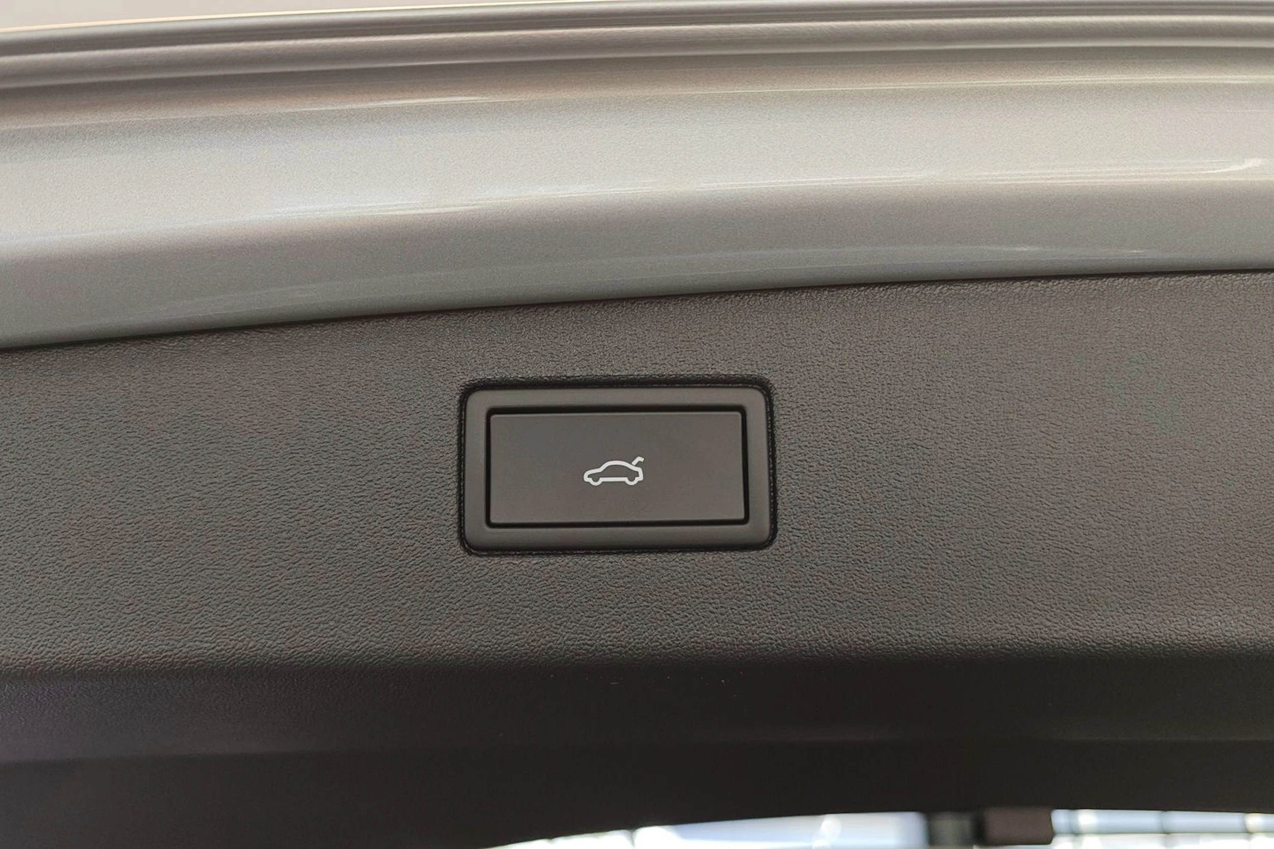 harmaa Volkswagen Tiguan 2026 kuva 12.