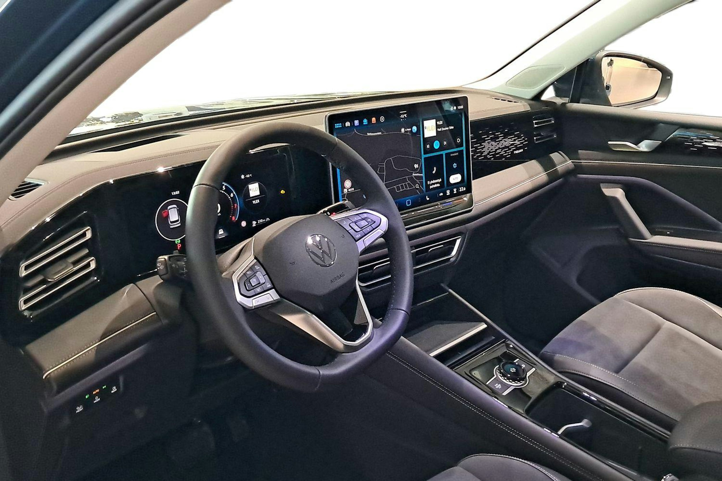 sininen Volkswagen Tiguan 2026 kuva 6.