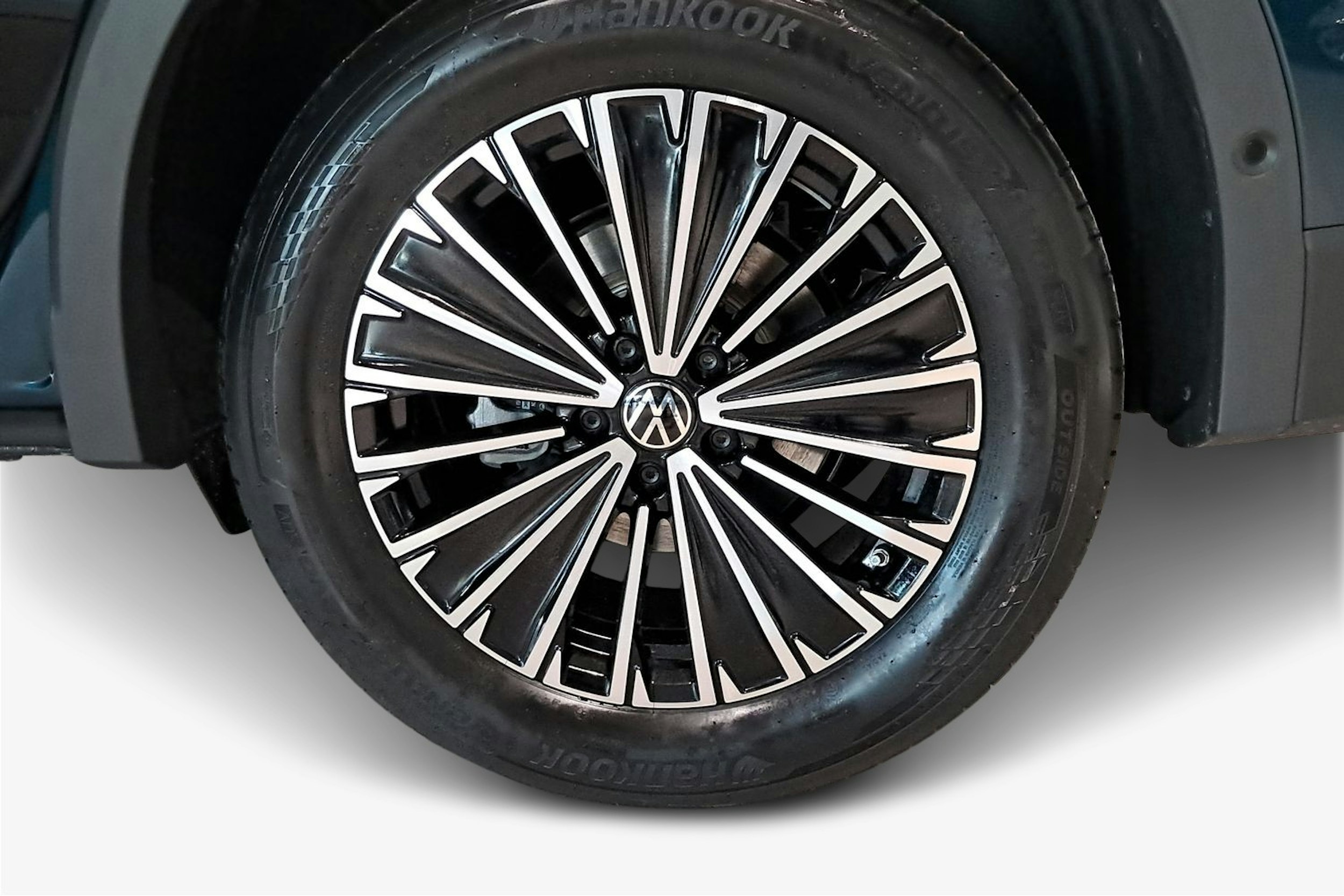 sininen Volkswagen Tiguan 2026 kuva 9.