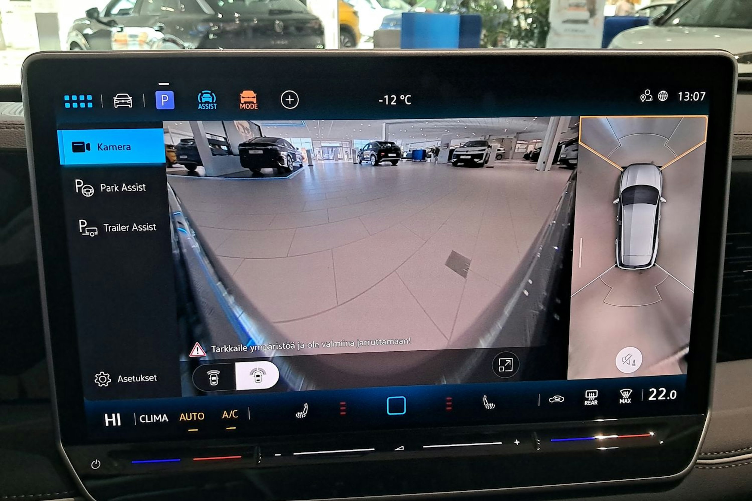 sininen Volkswagen Tiguan 2026 kuva 15.