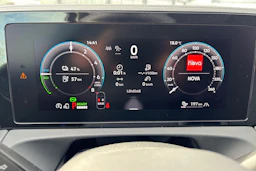 harmaa Volkswagen Tiguan 2026 kuva 13.