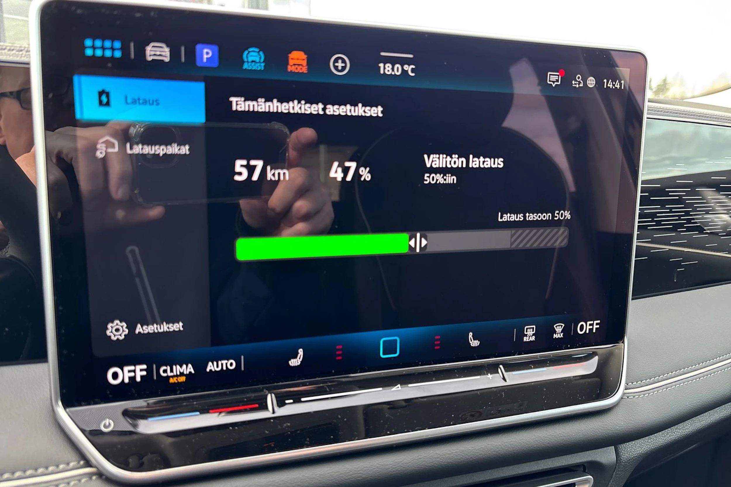 harmaa Volkswagen Tiguan 2026 kuva 14.