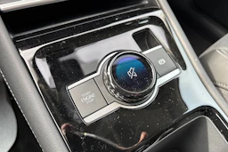 harmaa Volkswagen Tiguan 2026 kuva 16.