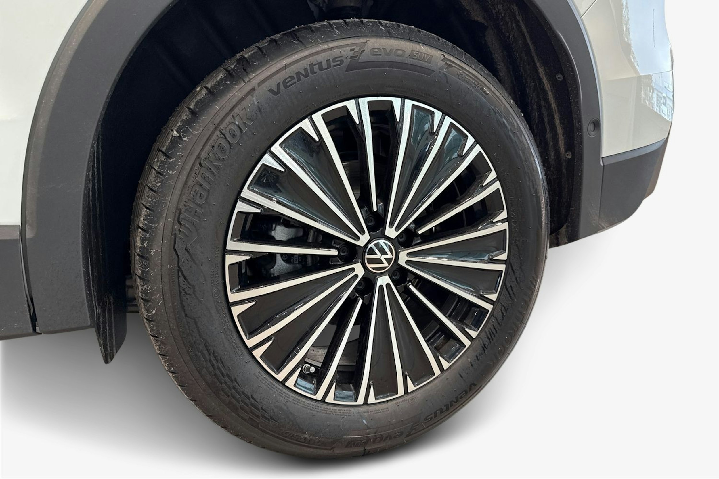 valkoinen Volkswagen Tiguan 2026 kuva 9.