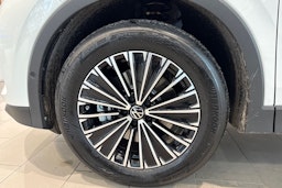 valkoinen Volkswagen Tiguan 2026 kuva 10.