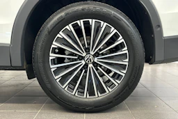 valkoinen Volkswagen Tiguan 2026 kuva 10.