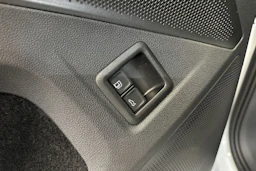 valkoinen Volkswagen Tiguan 2026 kuva 15.