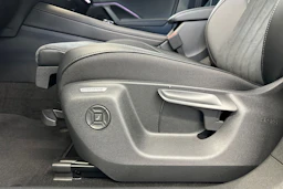 valkoinen Volkswagen Tiguan 2026 kuva 17.