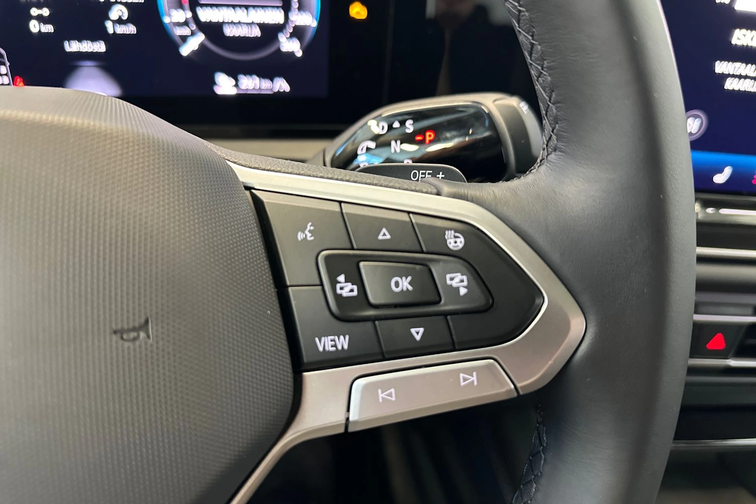 valkoinen Volkswagen Tiguan 2026 kuva 22.