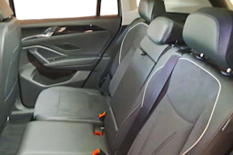 harmaa Volkswagen Tiguan 2026 kuva 8.