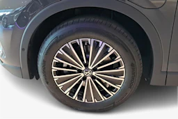 harmaa Volkswagen Tiguan 2026 kuva 9.