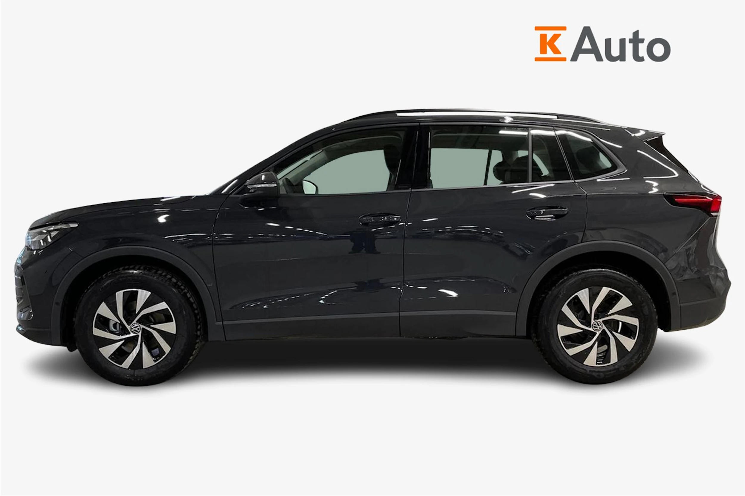 harmaa Volkswagen Tiguan 2026 kuva 5.