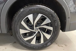 harmaa Volkswagen Tiguan 2026 kuva 10.