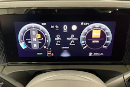 harmaa Volkswagen Tiguan 2026 kuva 11.