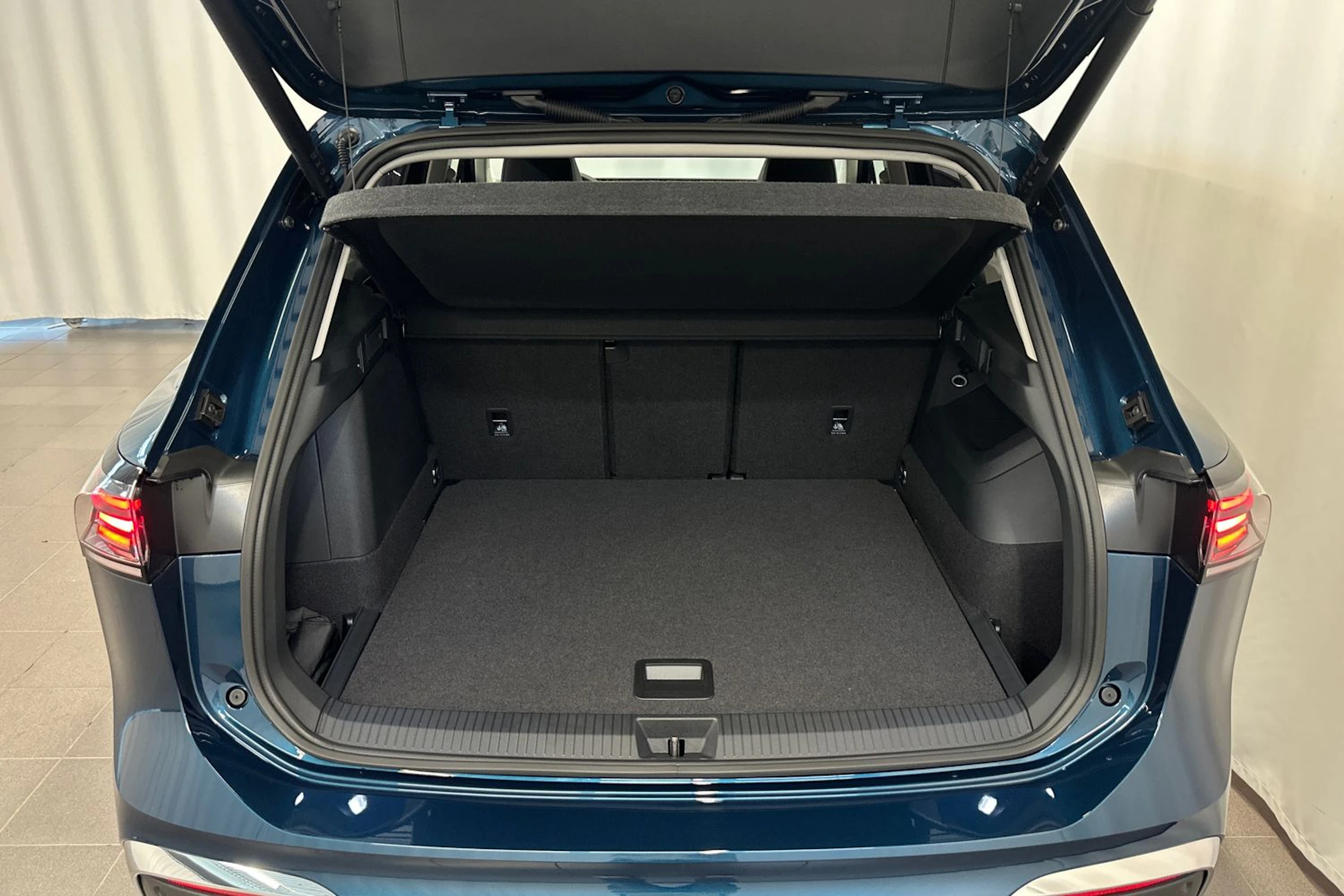 met. sininen Volkswagen Tiguan 2026 kuva 10.