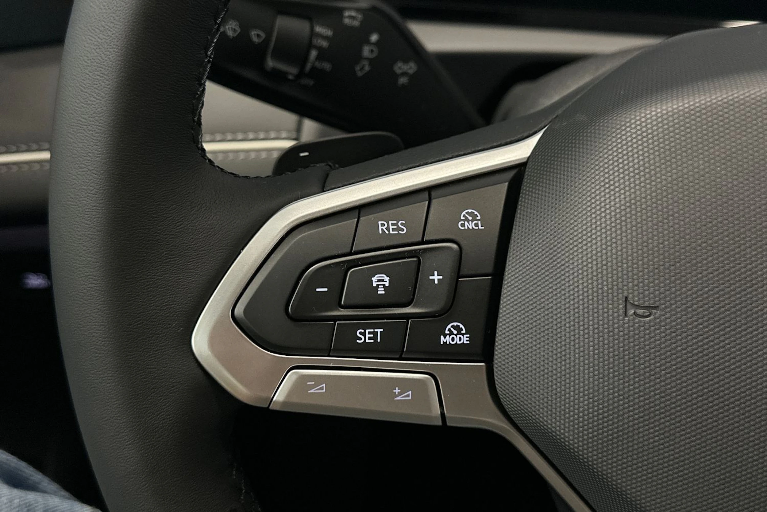 met. sininen Volkswagen Tiguan 2026 kuva 16.