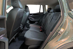 vihreä Volkswagen Tiguan 2026 kuva 8.