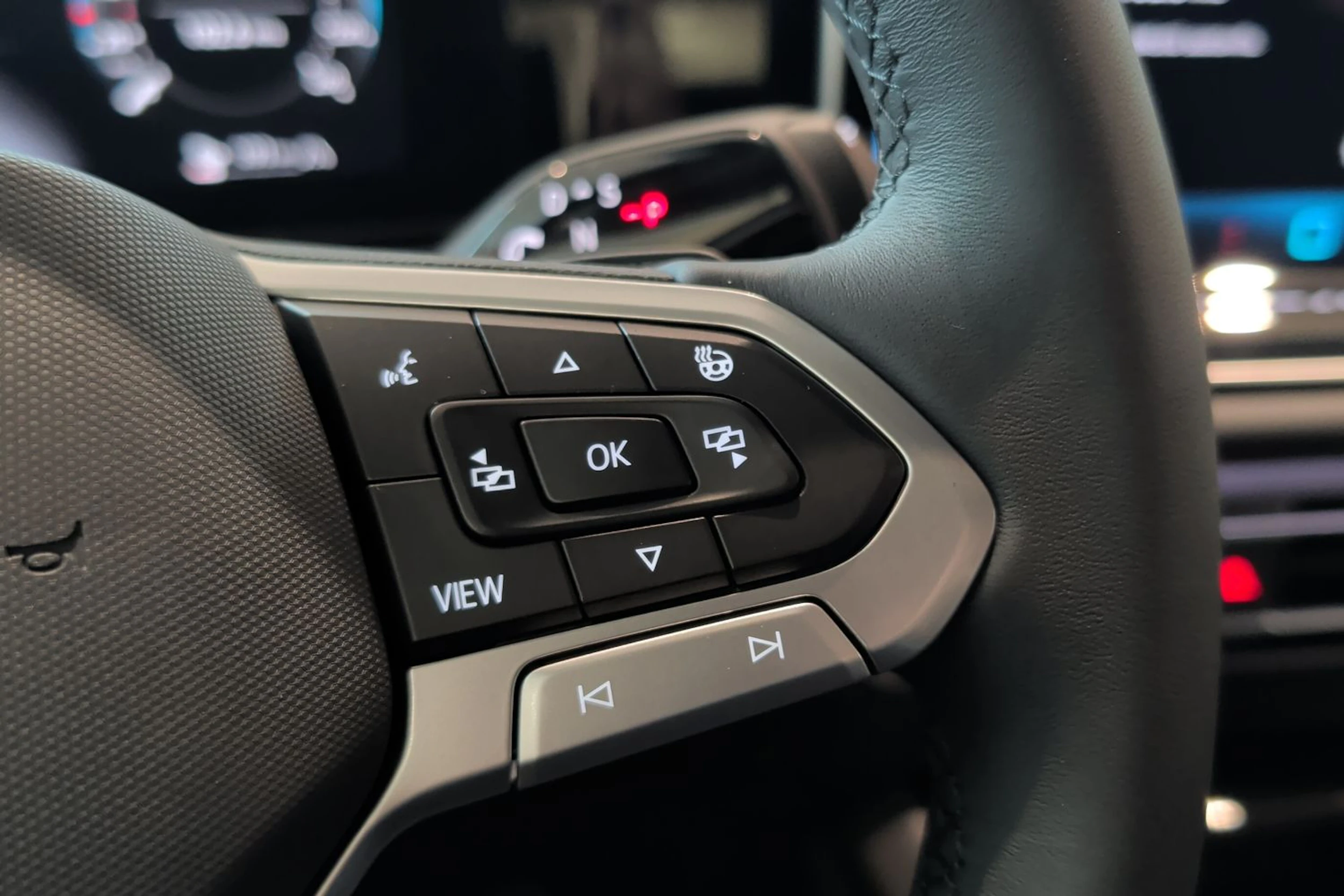 vihreä Volkswagen Tiguan 2026 kuva 15.