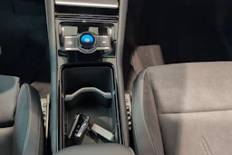 vihreä Volkswagen Tiguan 2026 kuva 18.