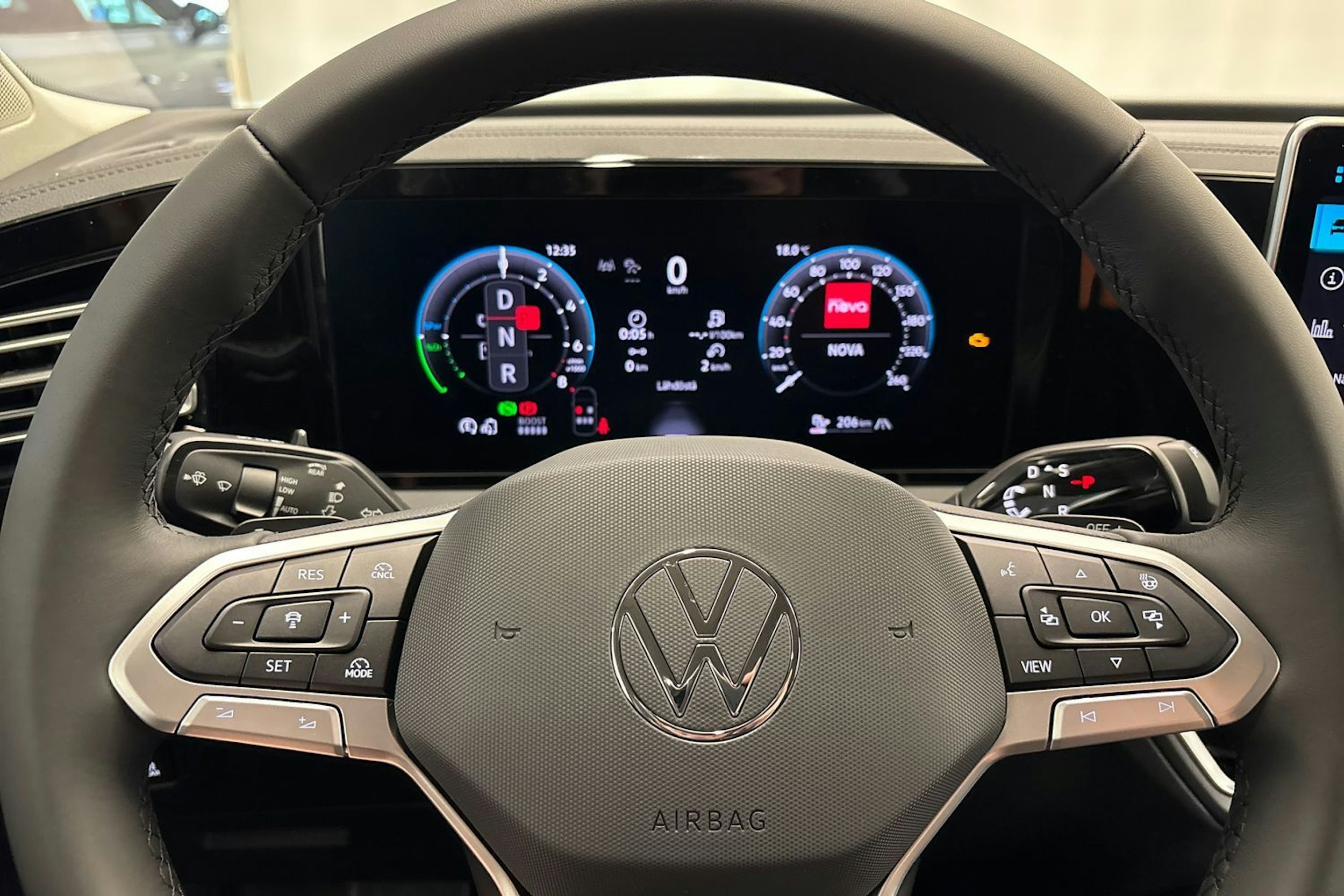 met. harmaa Volkswagen Tiguan 2026 kuva 9.