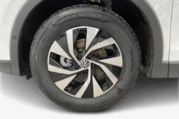 valkoinen Volkswagen Tiguan 2026 kuva 9.