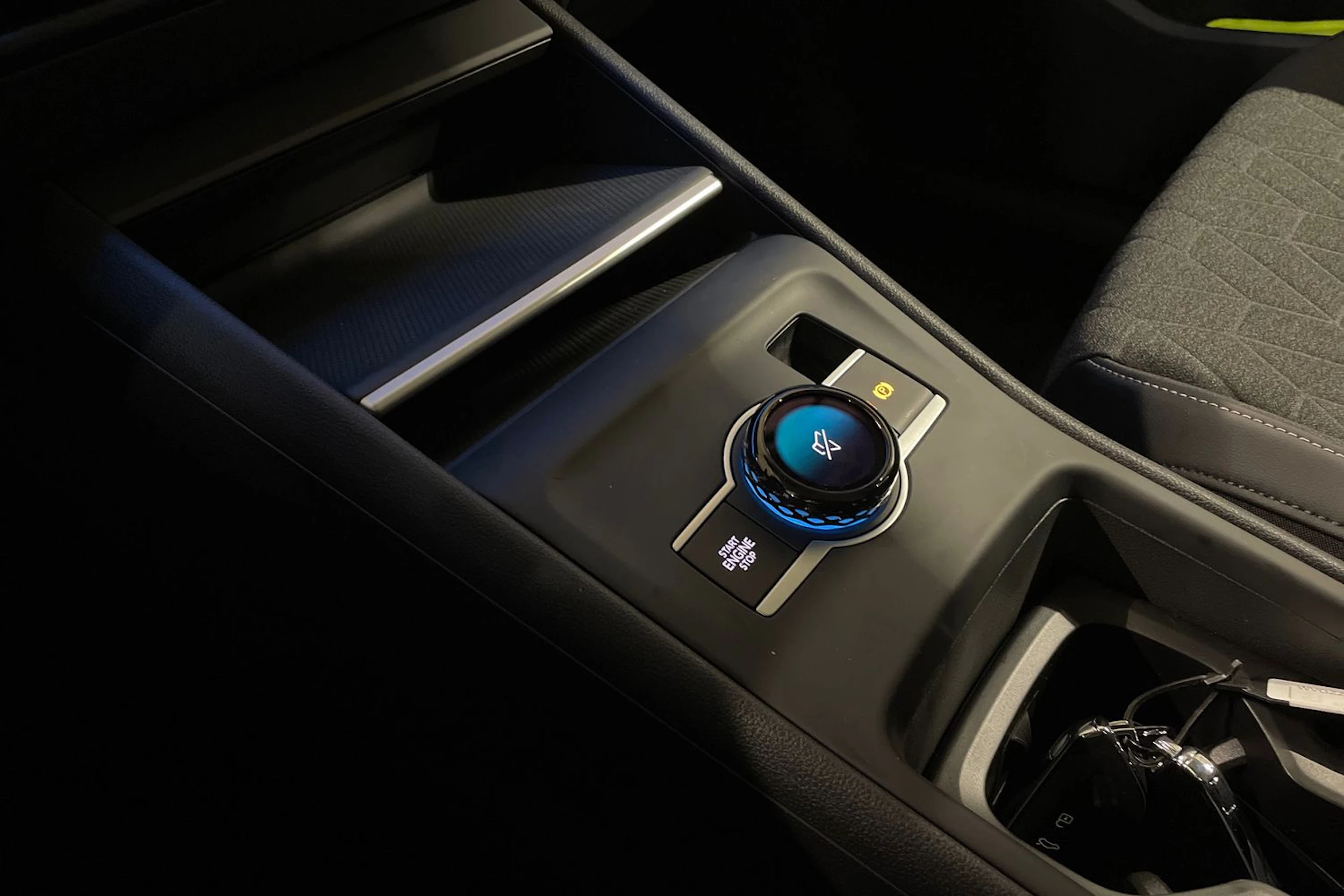 valkoinen Volkswagen Tiguan 2026 kuva 14.