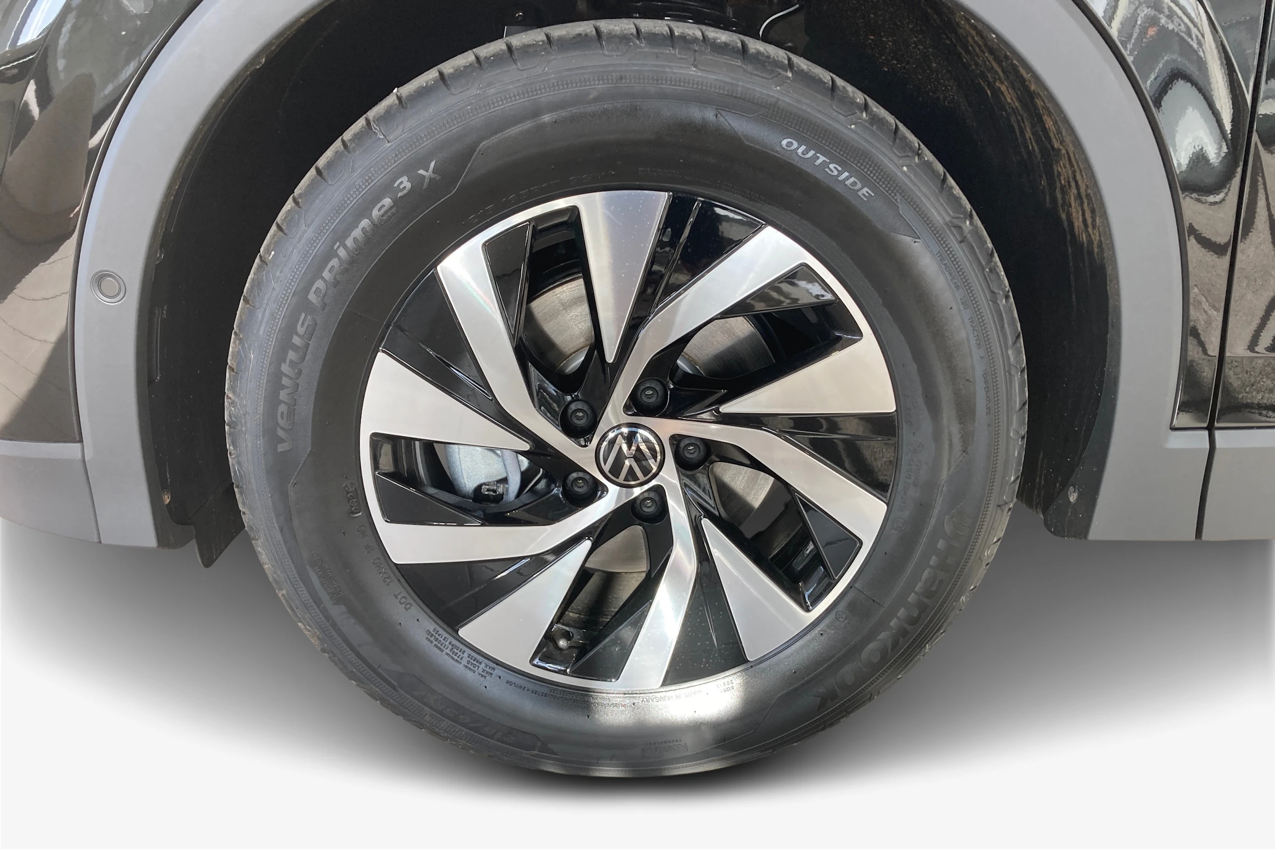 musta Volkswagen Tiguan 2026 kuva 9.