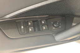 musta Volkswagen Tiguan 2026 kuva 13.