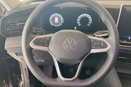 musta Volkswagen Tiguan 2026 kuva 14.