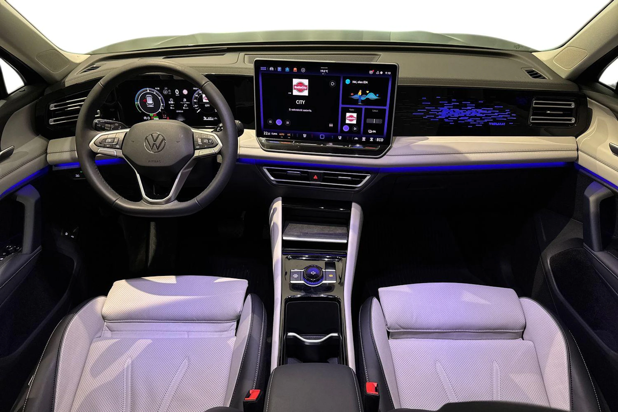 vihreä Volkswagen Tiguan 2026 kuva 7.