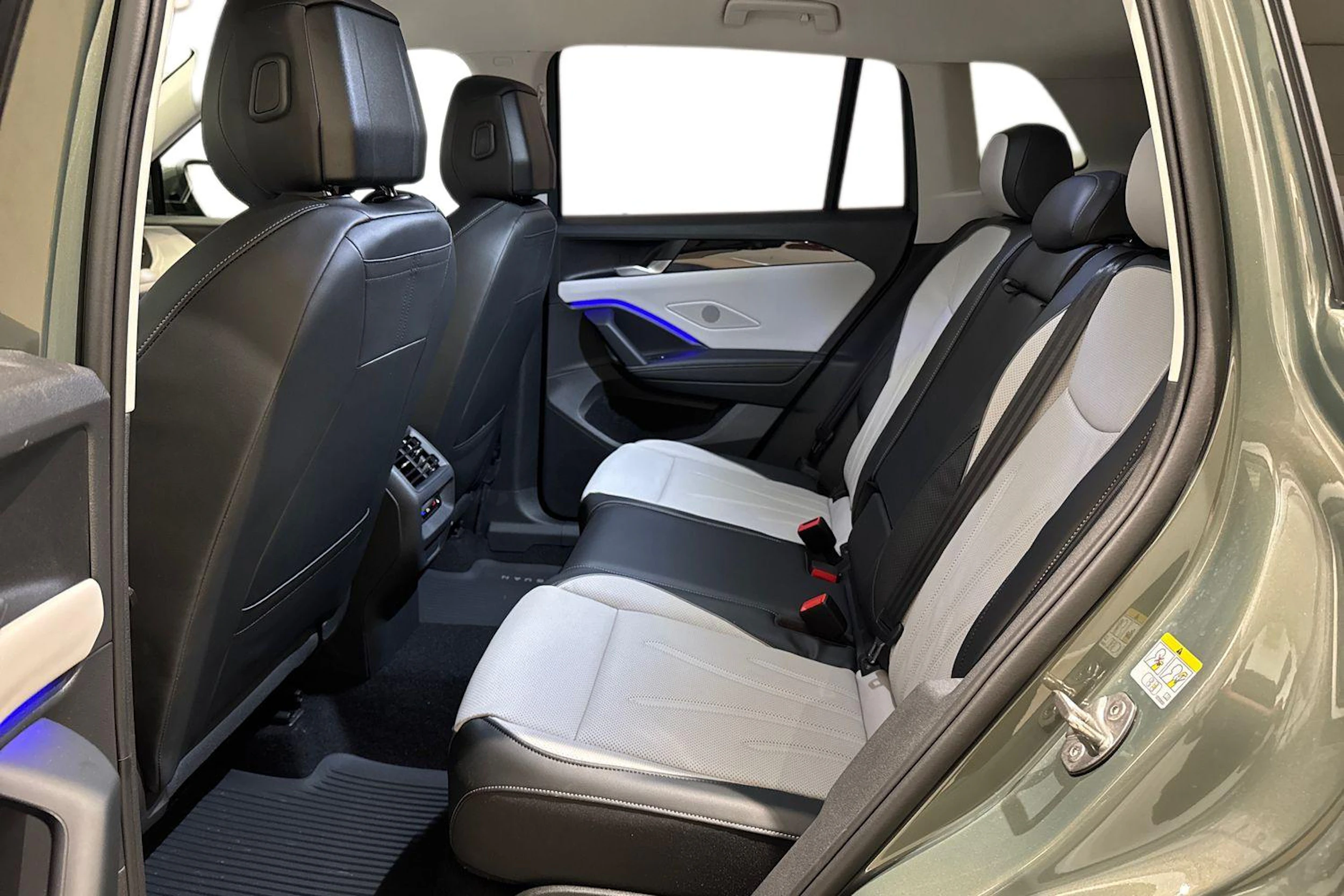 vihreä Volkswagen Tiguan 2026 kuva 8.