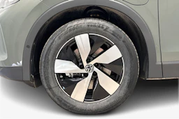 vihreä Volkswagen Tiguan 2026 kuva 9.