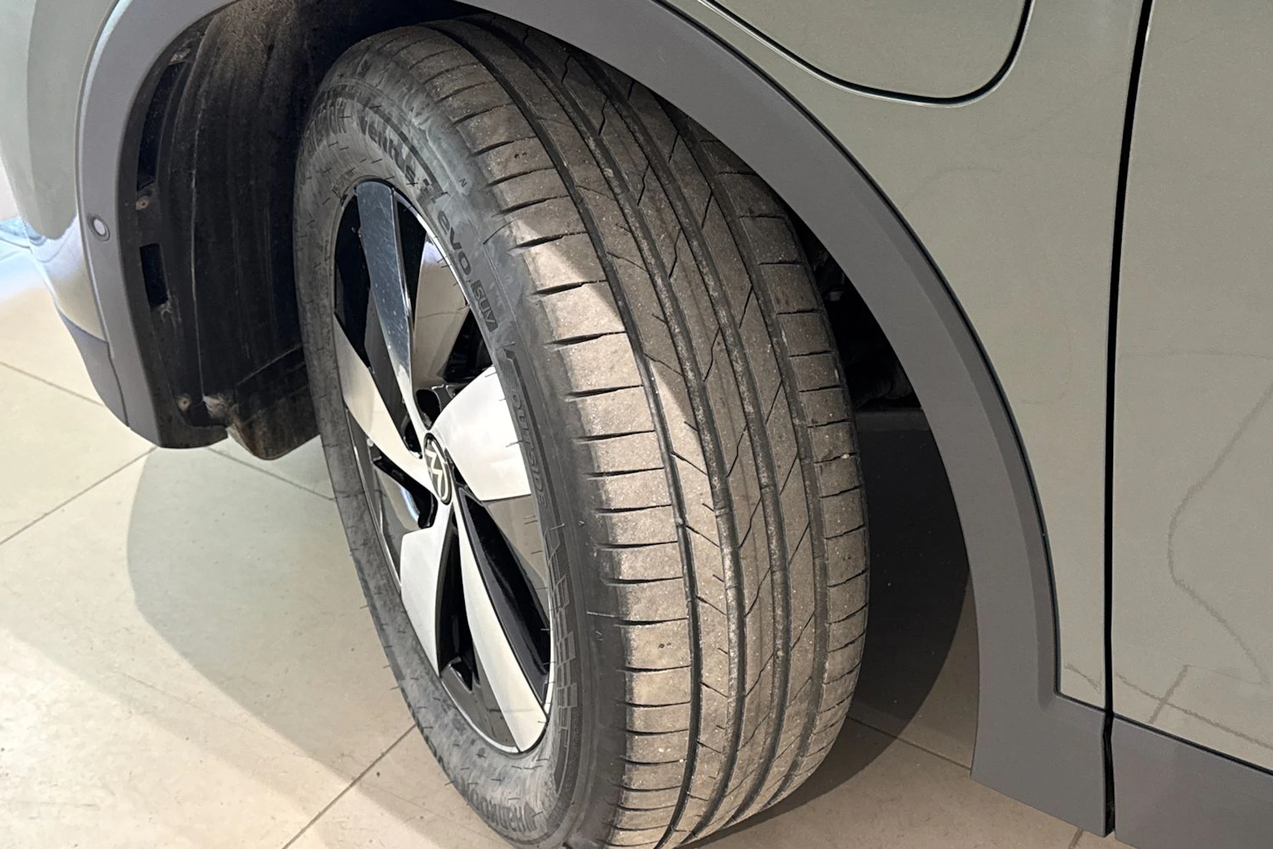 vihreä Volkswagen Tiguan 2026 kuva 10.