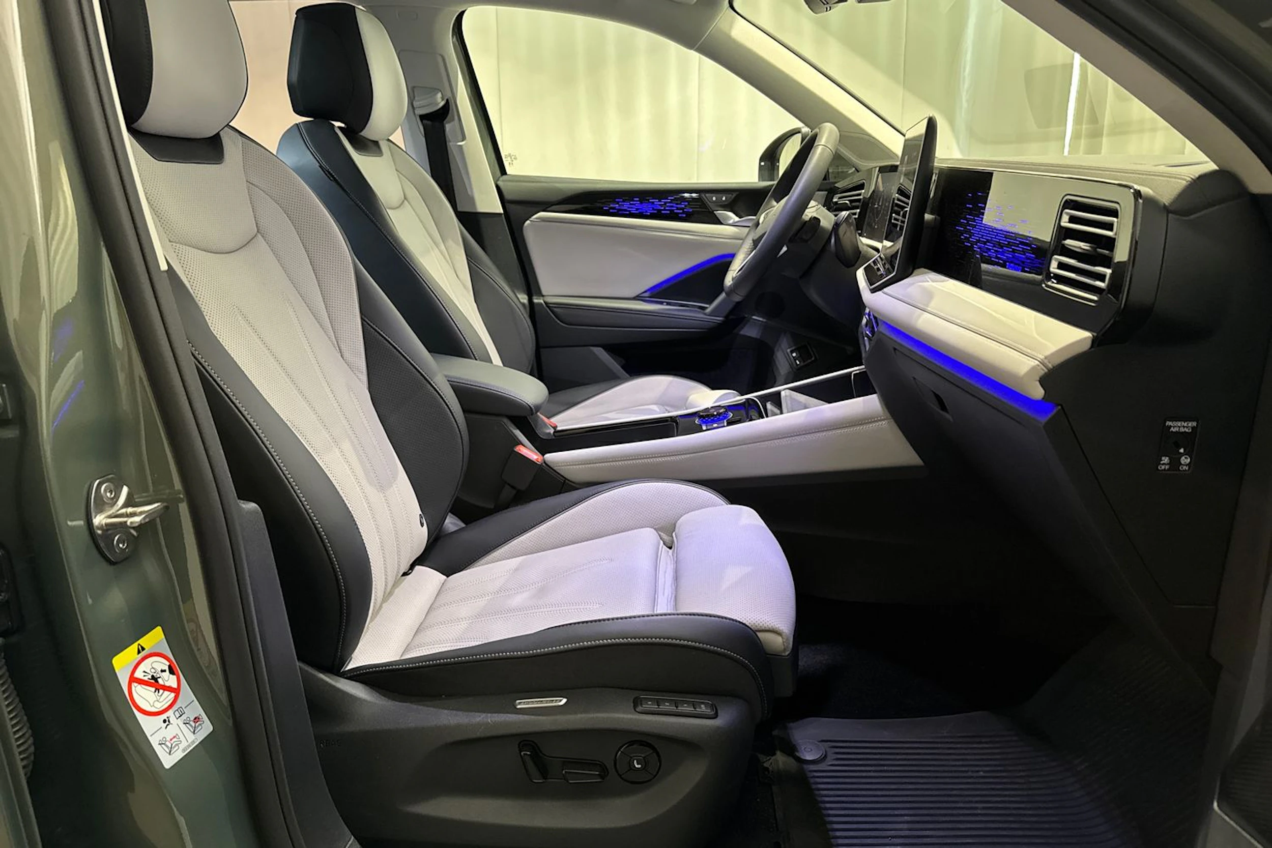 vihreä Volkswagen Tiguan 2026 kuva 13.